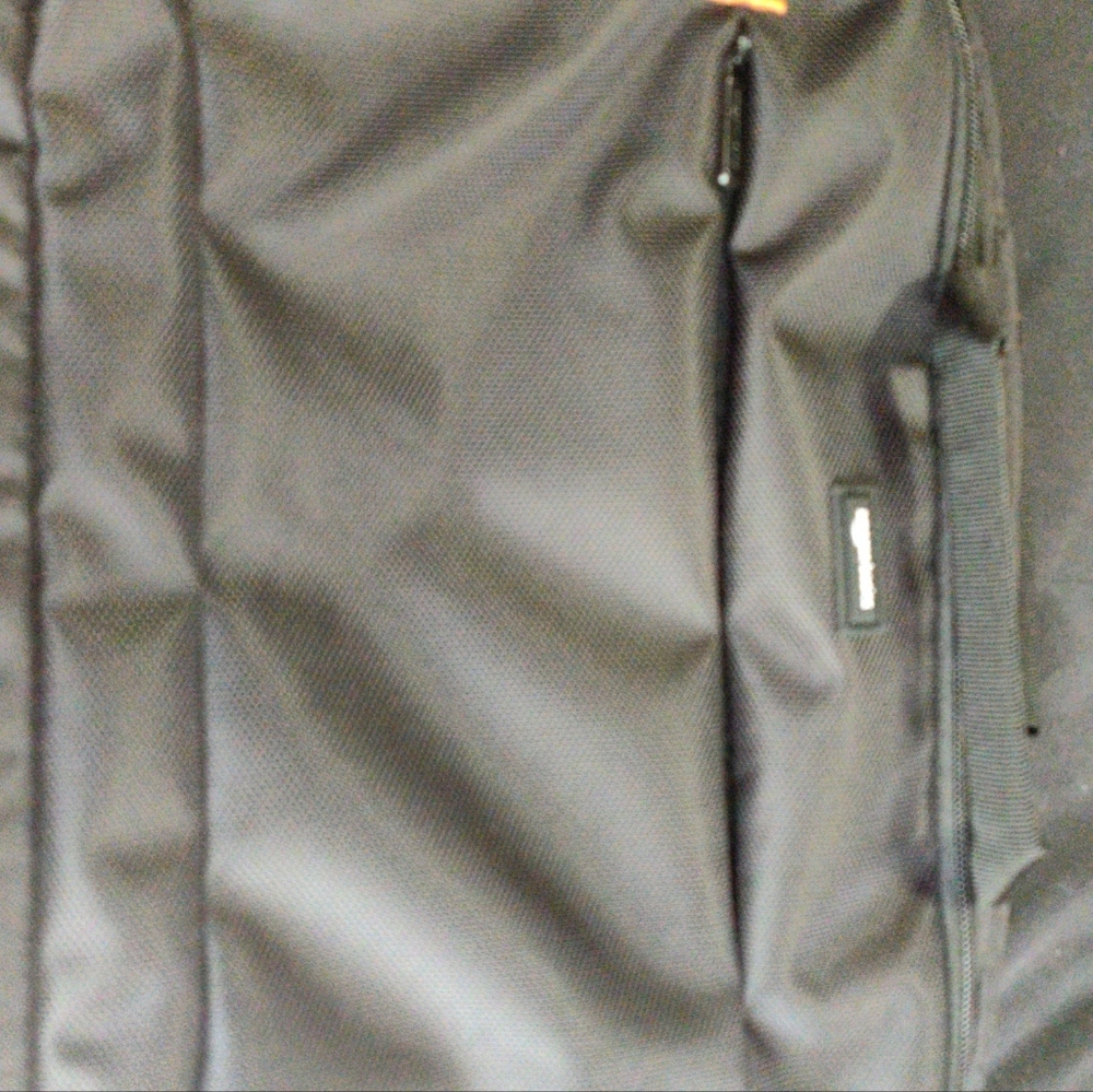 Amazon basic laptop case soft - Picture 4 of 4